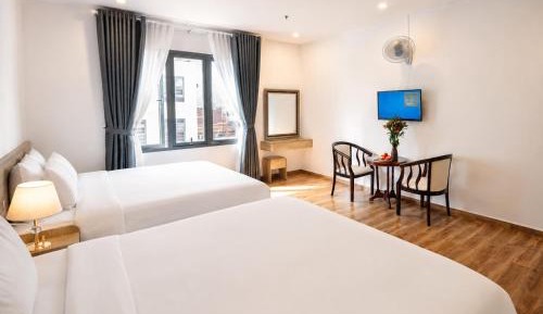 Deluxe Queen Room with Two Queen Beds