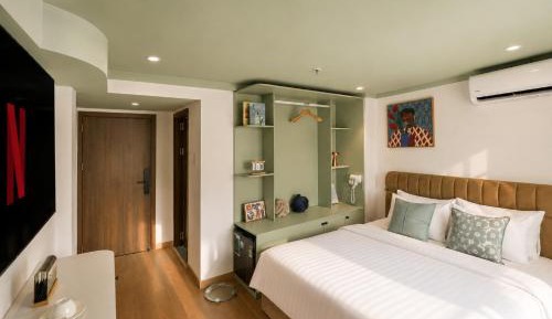 Studio with Balcony