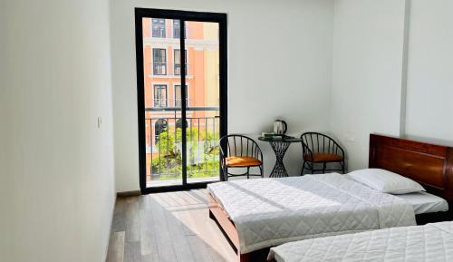 Double or Twin Room with City View