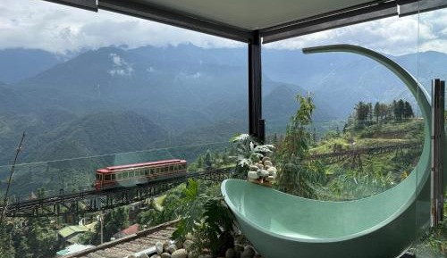 Junior Suite with Mountain View