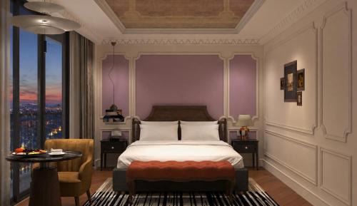 Gallery Suites -  Panorama view with Sauna & Steam Access