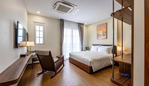 Deluxe Double Room with Balcony