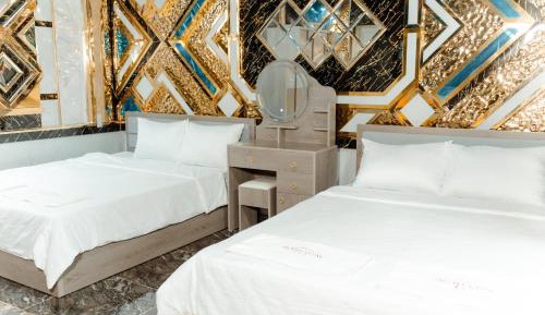 Quadruple Room with Private Bathroom