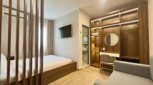 Deluxe Queen Room