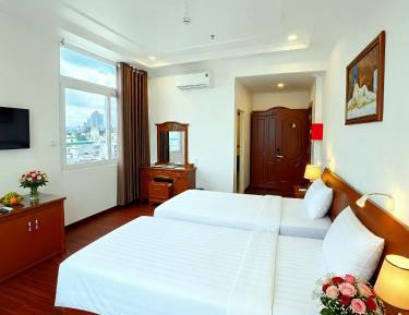 Twin Room with View