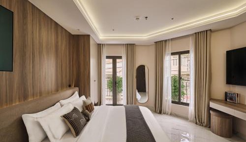 Queen Room with Balcony
