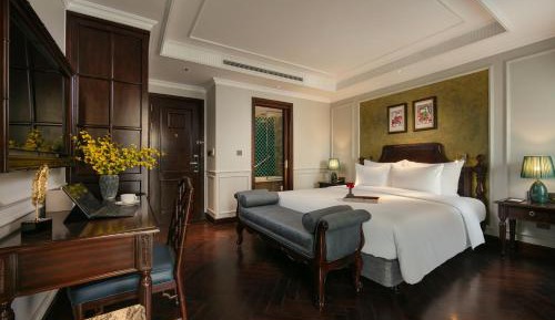La Rue Signature Suite - Spa & Transfer Included
