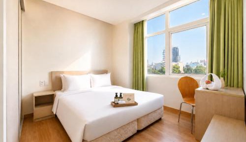 Deluxe One-Bedroom Apartment