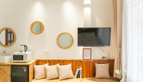 Studio Apartment