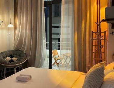 Queen Room with Balcony