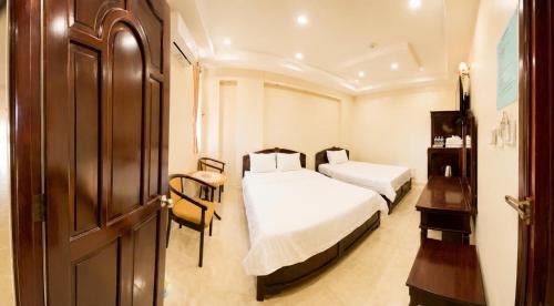 Triple Room with Bath
