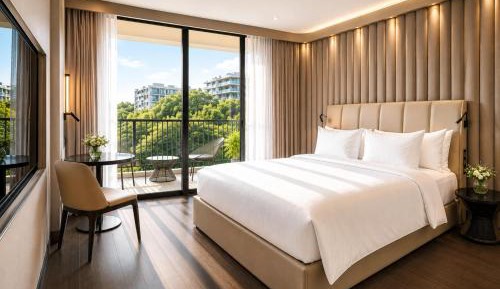 Deluxe King Room with Balcony and Partial Sea View