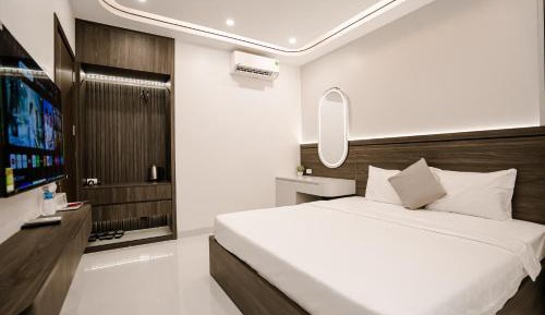 Standard King Room