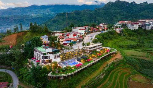 Deluxe Bungalow with Garden View