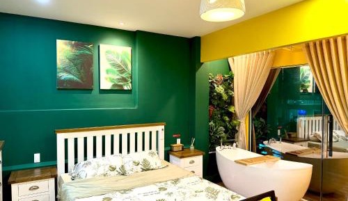King Room with Spa Bath