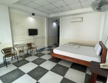 Large Double Room