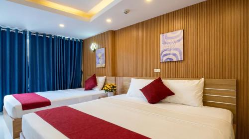 Twin Room with Balcony