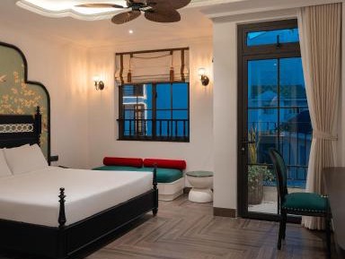 Deluxe Double Room with Balcony