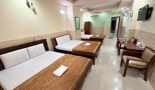 Mixed Dormitory Room