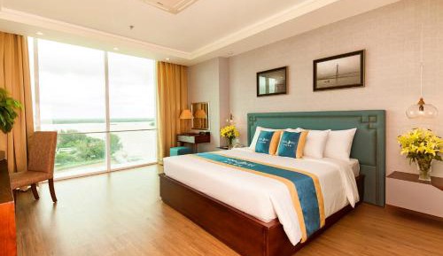 Deluxe Double Room with River View