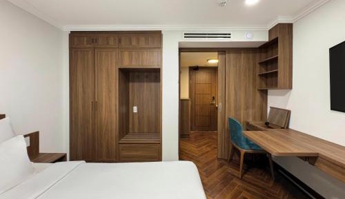 Apartment with City View