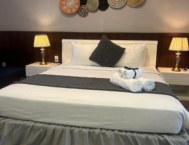 Deluxe Apartment