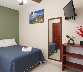Quadruple Room with Private Bathroom