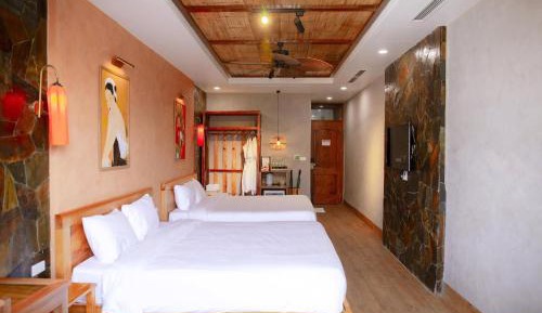 Quadruple Room with Mountain View