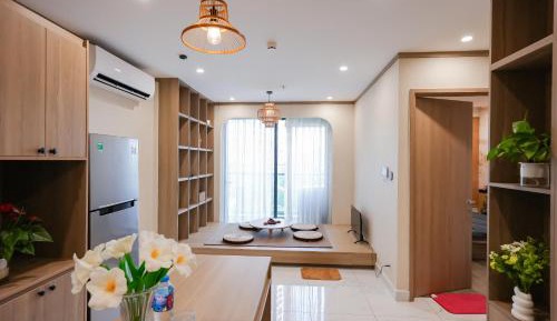 One-Bedroom Apartment with Balcony
