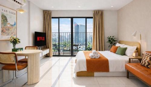 Apartment with City View