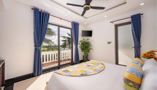 Junior Suite with Balcony
