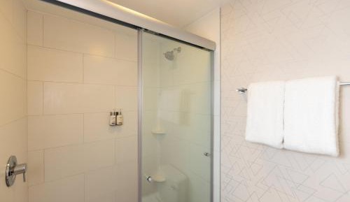 Standard Queen Room with Two Queen Beds and Balcony - Ocean View