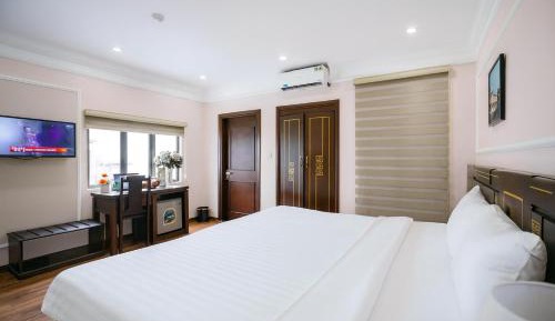 Deluxe Double or Twin Room with City View
