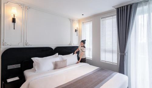Deluxe Double Room with Balcony