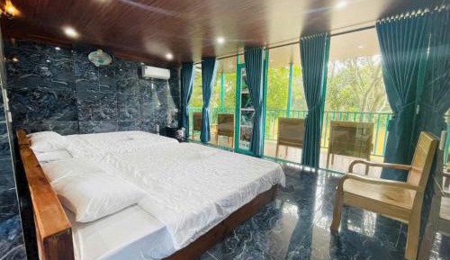 Quadruple Room with Balcony