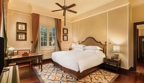 Heritage Wing Charlie Chaplin Suite with King Beds - Metropole Privileges and Benefits 