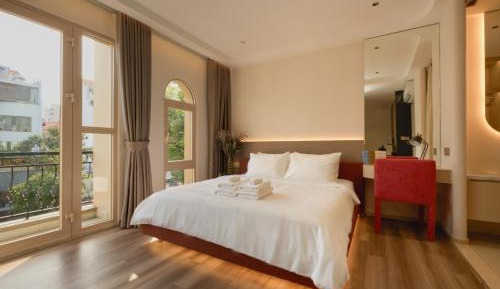 Junior Suite with Balcony