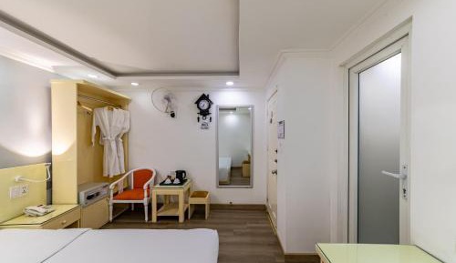 Standard King Room