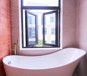 Deluxe Double Room with Bath