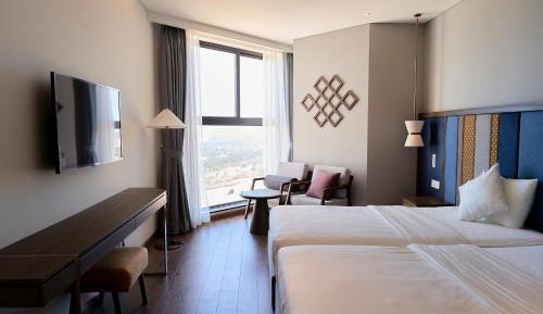 Deluxe Twin Room with Sea View