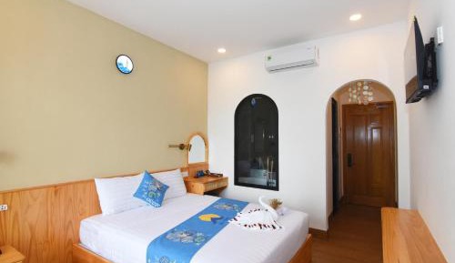 Double Room with Balcony (3 Adults)