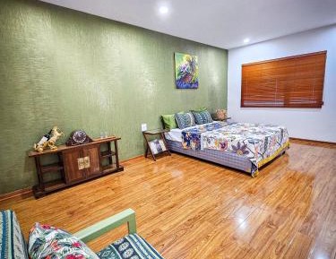 Deluxe Family Suite