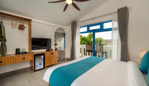 Deluxe Double Room with Balcony