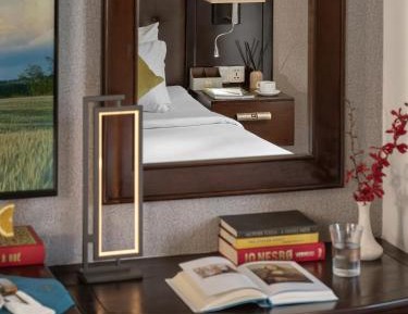 Connecting Room (Daily free Mini-bar & (1) time Afternoon Tea)