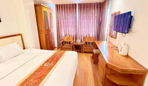 Deluxe King Room