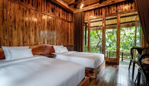 Twin Room with Mountain View