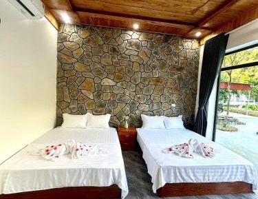 Quadruple Room with Lake View