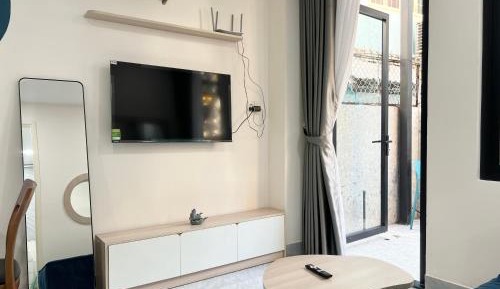 One-Bedroom Apartment with Terrace