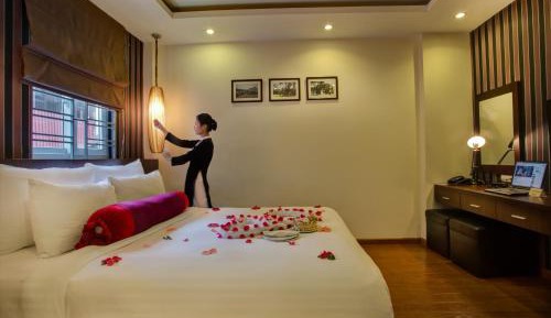 Honeymoon With View Room