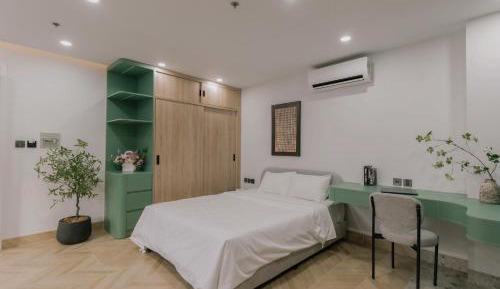 Junior Suite with Garden View